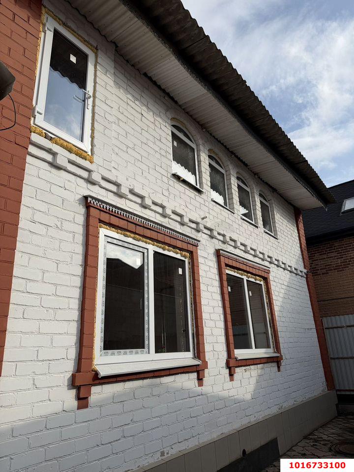 Фото №2: Дом 270 м² + 3 сот. - Краснодар, Сельскохозяйственный Институт, мкр. Западный внутригородской округ, ул. Урицкого, 87