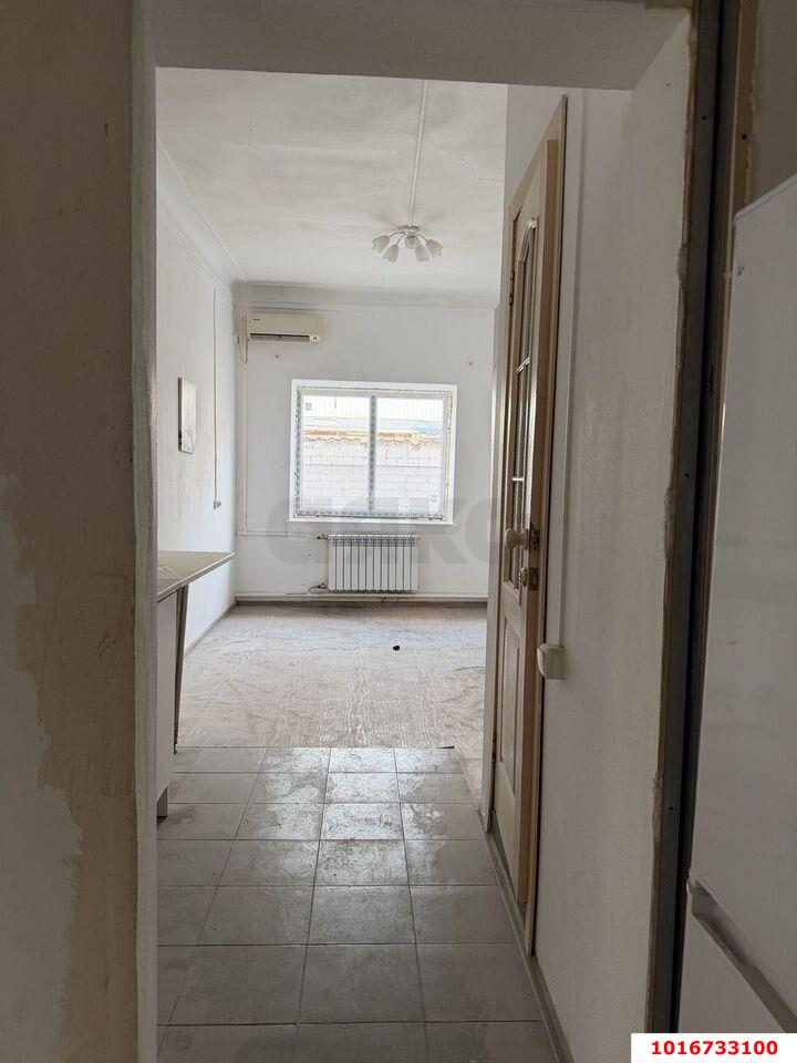 Фото №10: Дом 270 м² + 3 сот. - Краснодар, Сельскохозяйственный Институт, мкр. Западный внутригородской округ, ул. Урицкого, 87