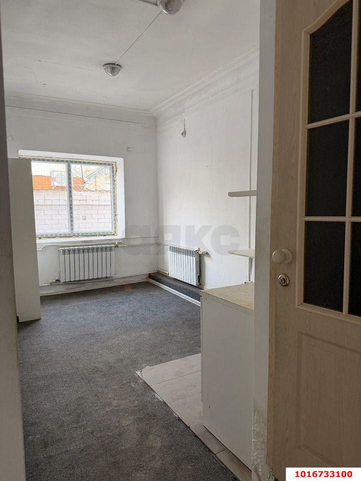 Фото №12: Дом 270 м² + 3 сот. - Краснодар, Сельскохозяйственный Институт, мкр. Западный внутригородской округ, ул. Урицкого, 87