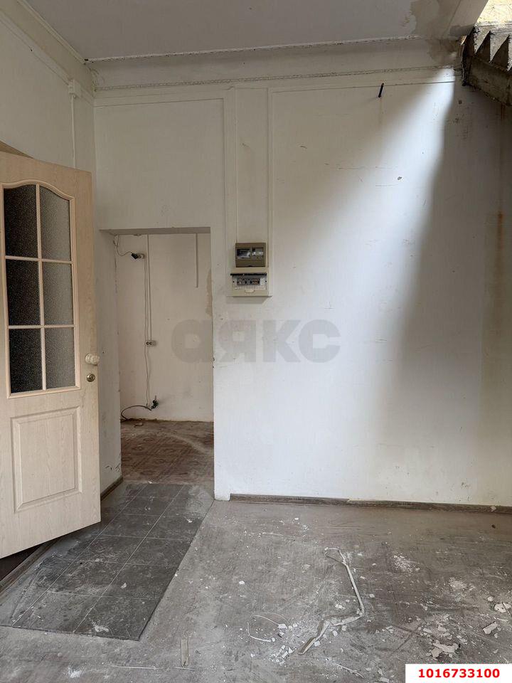 Фото №21: Дом 270 м² + 3 сот. - Краснодар, Сельскохозяйственный Институт, мкр. Западный внутригородской округ, ул. Урицкого, 87