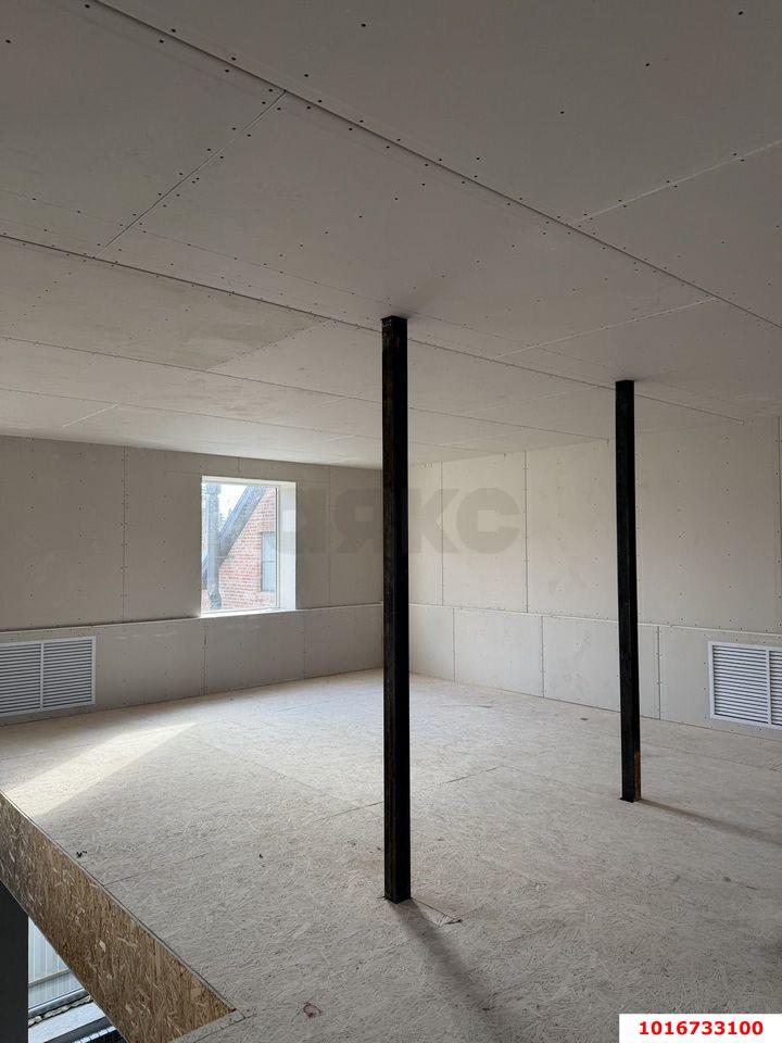 Фото №19: Дом 270 м² + 3 сот. - Краснодар, Сельскохозяйственный Институт, мкр. Западный внутригородской округ, ул. Урицкого, 87