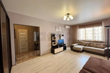 Фото №1: 1-комнатная квартира 40 м² - Краснодар, мкр. Карасунский внутригородской округ, ул. Сормовская, 208/1