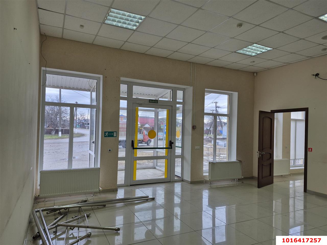 Фото №7: Коммерция 214 м² - Усть-Лабинск, мкр. Вольная, ул. Красноармейская, 568А