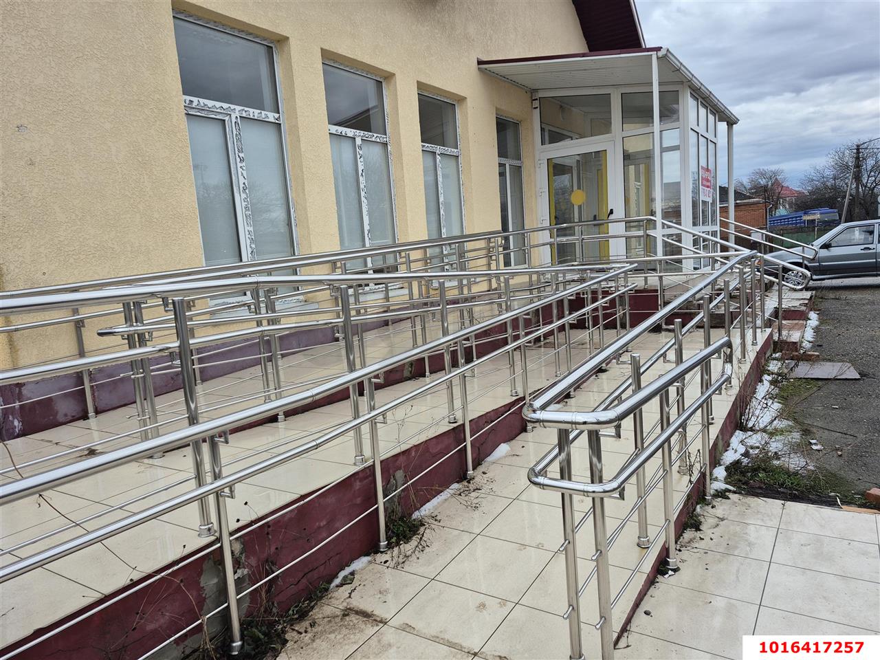 Фото №4: Коммерция 214 м² - Усть-Лабинск, мкр. Вольная, ул. Красноармейская, 568А