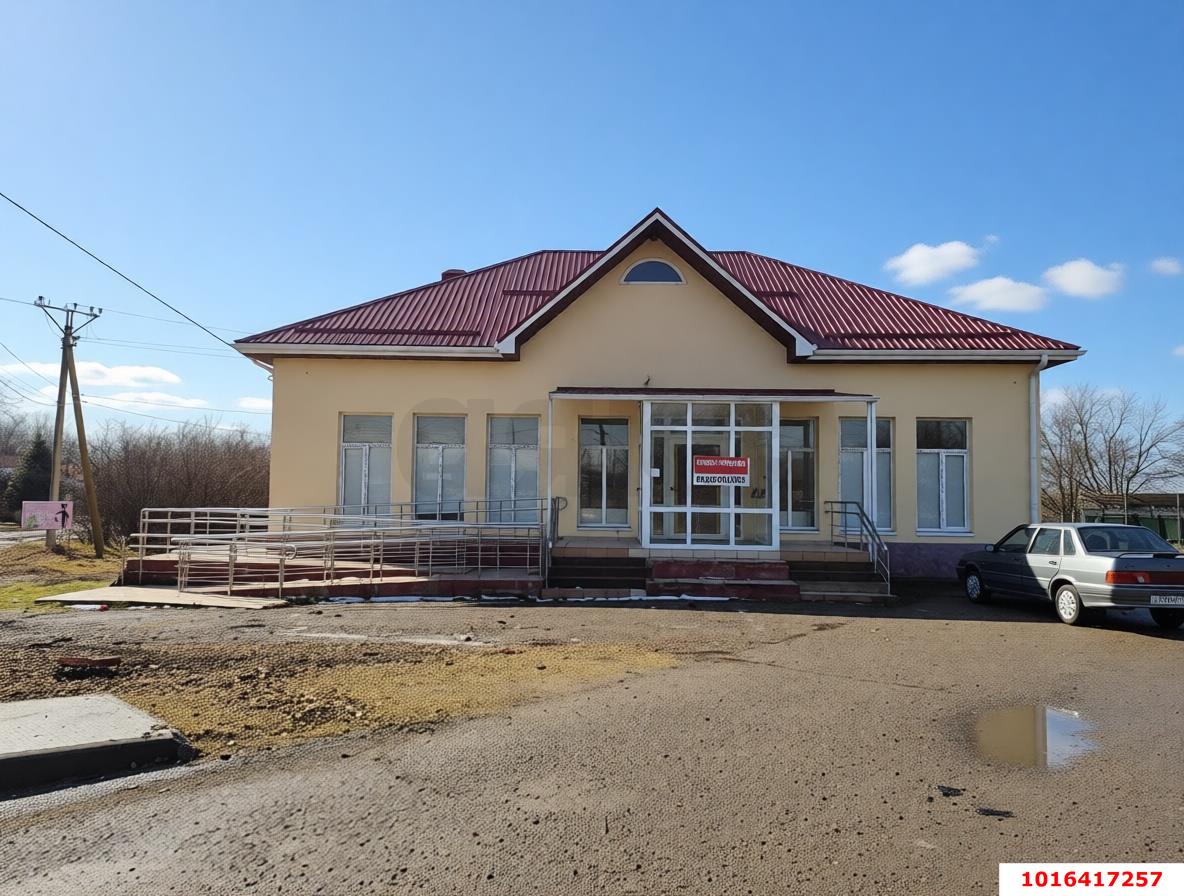 Фото №1: Коммерция 214 м² - Усть-Лабинск, мкр. Вольная, ул. Красноармейская, 568А