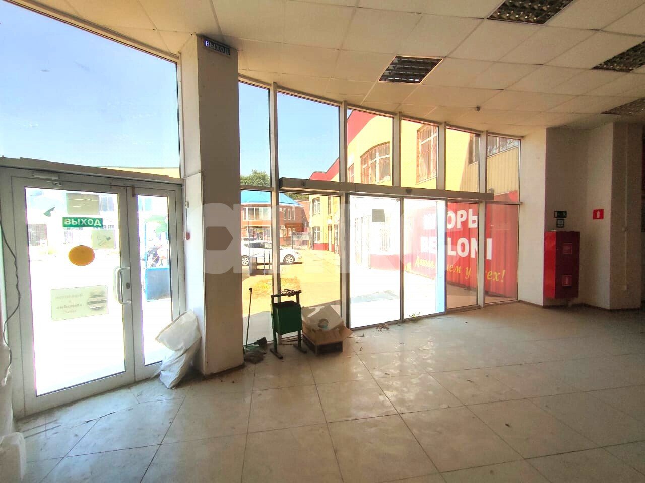 Фото №6: Коммерция 714 м² - Кореновск, мкр. 2-й квартал, ул. Красная, 57