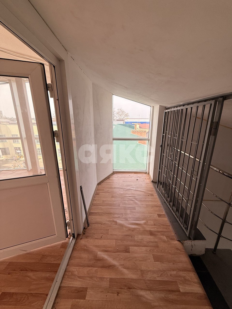 Фото №21: Коммерция 714 м² - Кореновск, мкр. 2-й квартал, ул. Красная, 57