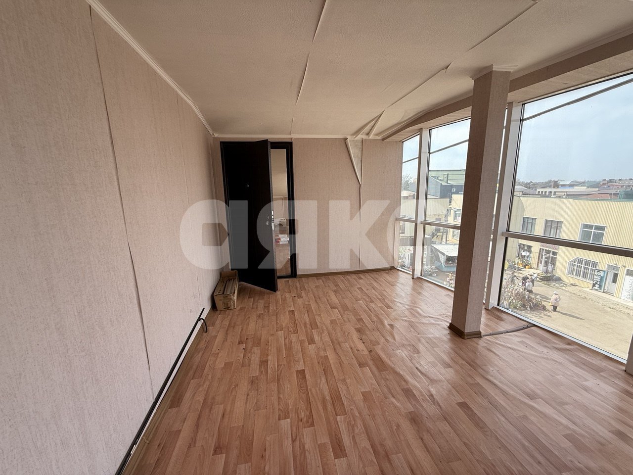 Фото №23: Коммерция 714 м² - Кореновск, мкр. 2-й квартал, ул. Красная, 57