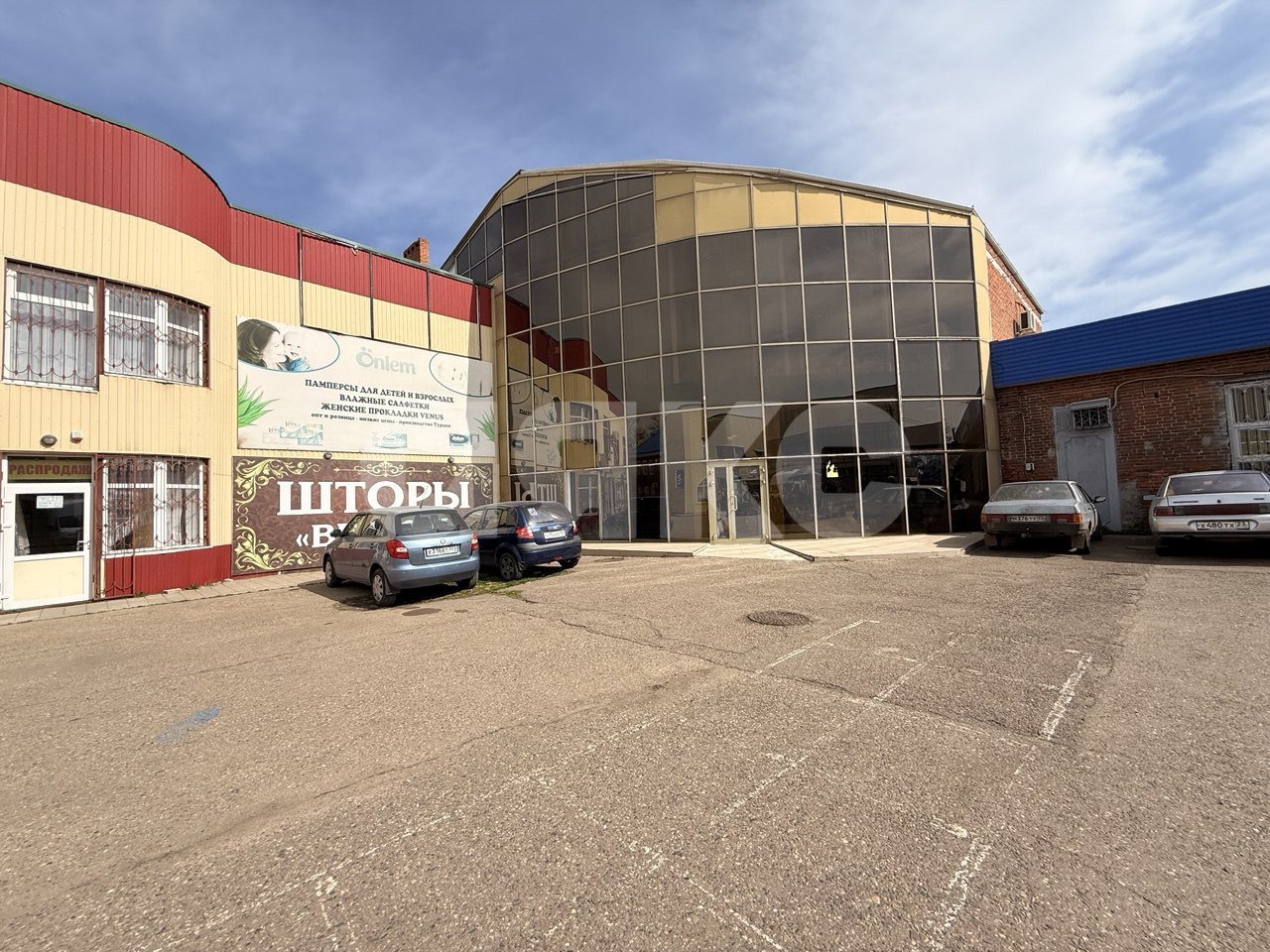 Фото №2: Коммерция 714 м² - Кореновск, мкр. 2-й квартал, ул. Красная, 57