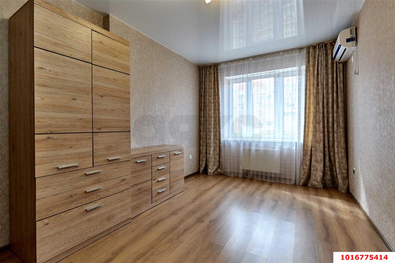 Фото №4: 1-комнатная квартира 41 м² - Краснодар, ЖК Керченский, Прикубанский внутригородской округ, Панорама, мкр. жилой комплекс Керченский, ул. им. Героя Сарабеева В.И., 5/4