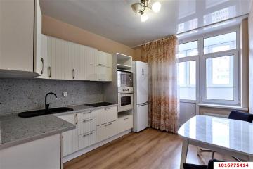 Фото №1: 1-комнатная квартира 41 м² - Краснодар, мкр. жилой комплекс Керченский, ул. им. Героя Сарабеева В.И., 5/4