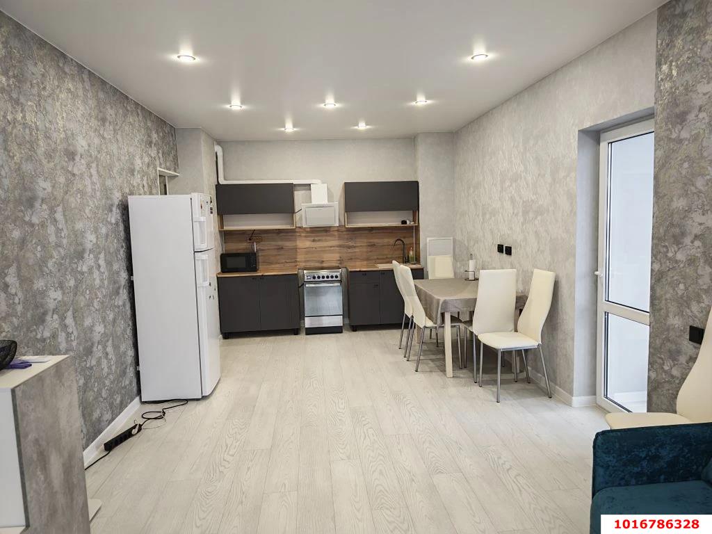 Фото №1: 2-комнатная квартира 67 м² - Краснодар, Карасунский внутригородской округ, мкр. ЖК Сказка Град