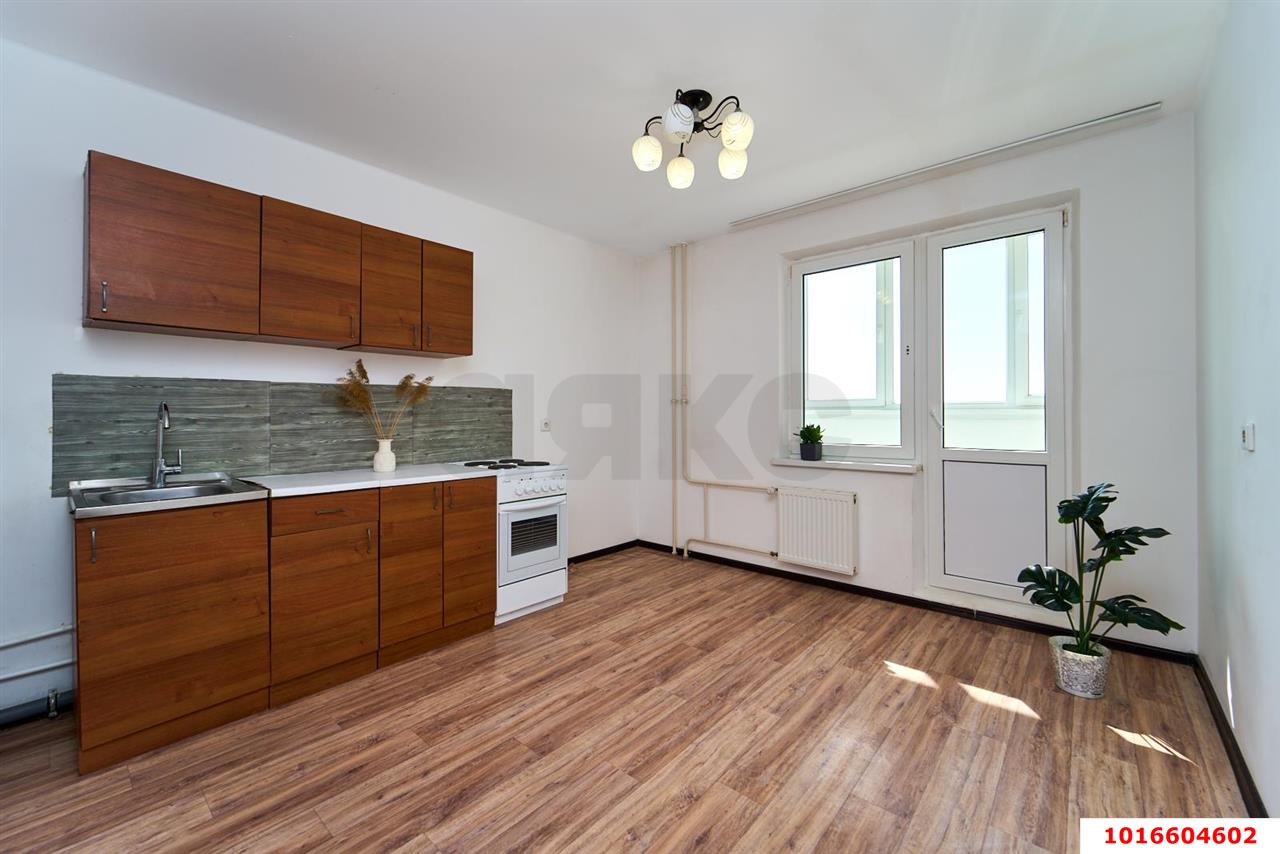 Фото №1: 2-комнатная квартира 64 м² - Краснодар, мкр. Прикубанский внутригородской округ, ул. Дубравная, 17