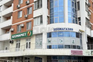 Фото №1: Торговое помещение 122 м² - Краснодар, мкр. Юбилейный, б-р Клары Лучко, 6