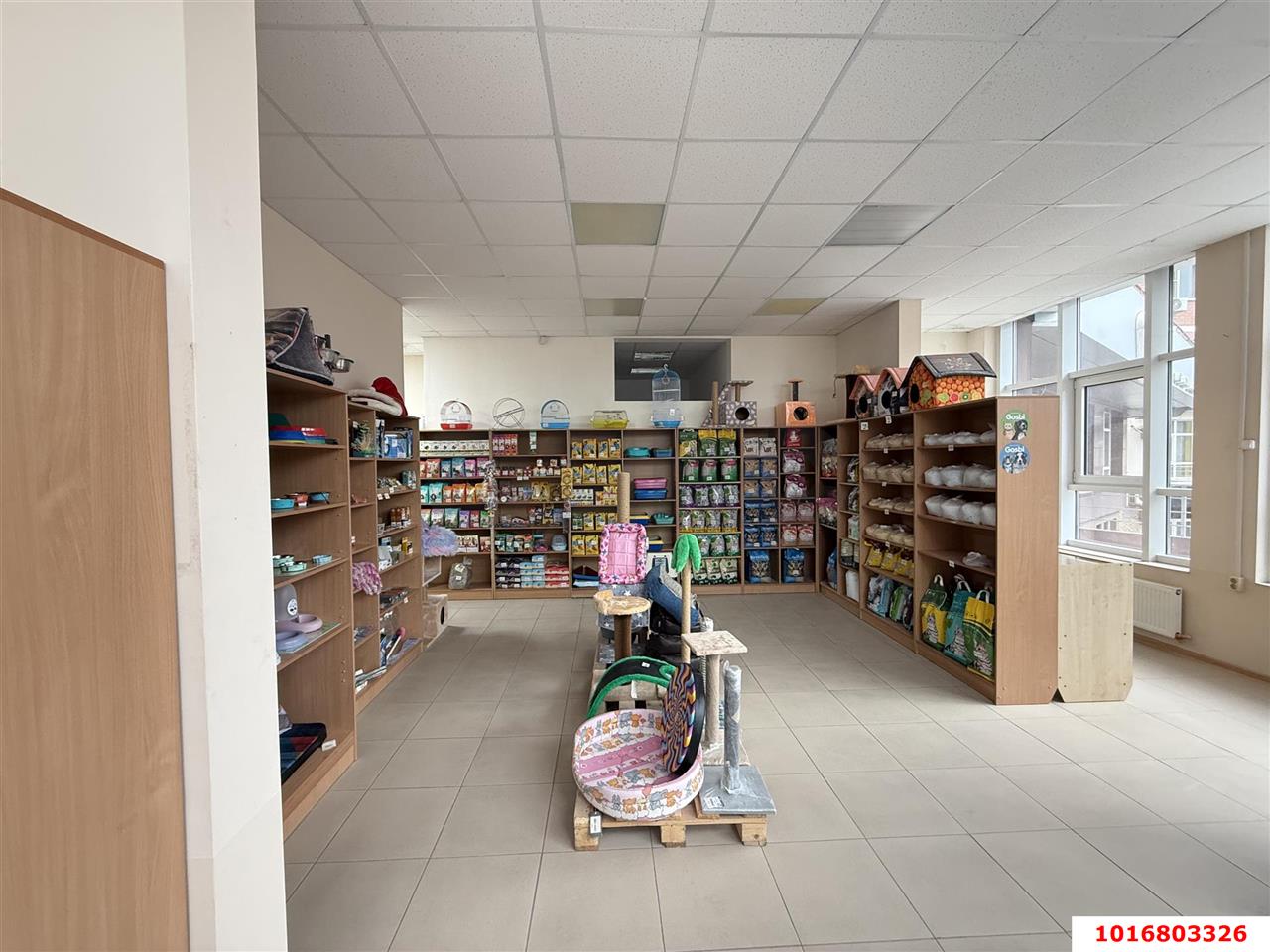 Фото №7: Торговое помещение 122 м² - Краснодар, Западный внутригородской округ, ЖК Новый Город, мкр. Юбилейный, б-р Клары Лучко, 6