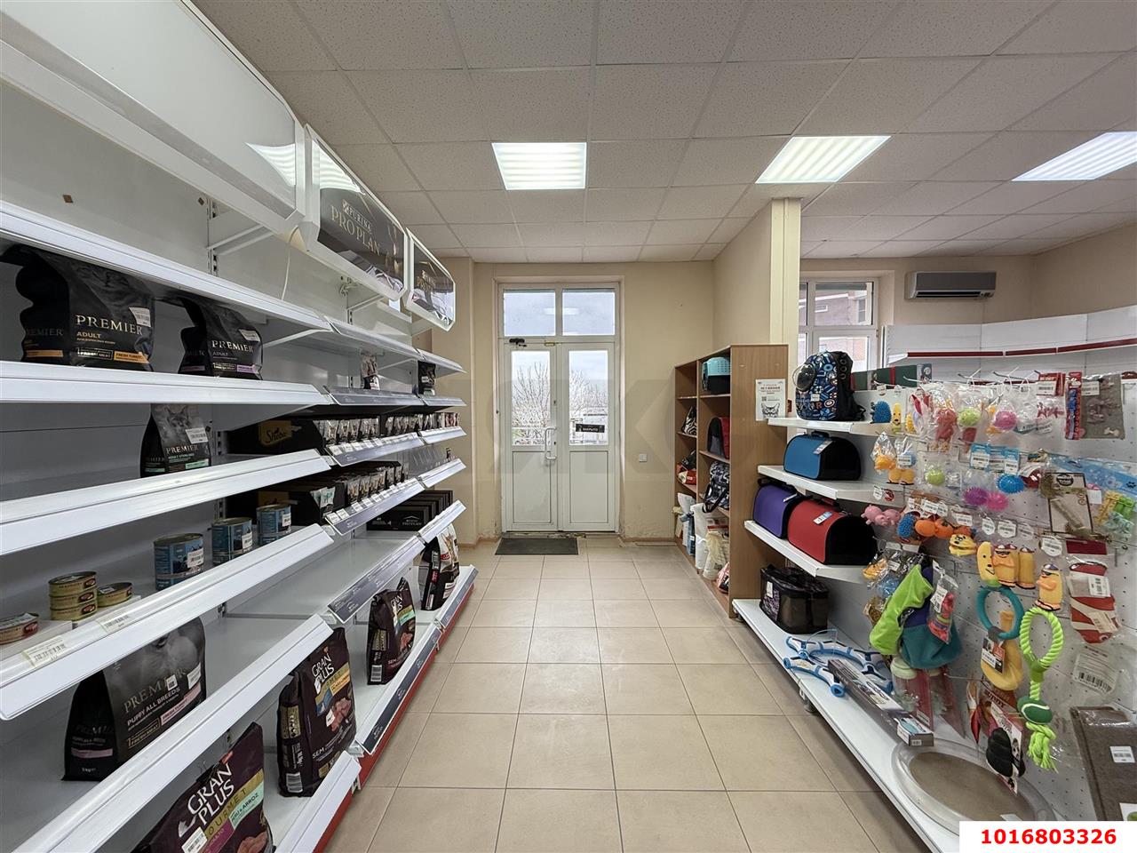 Фото №4: Торговое помещение 122 м² - Краснодар, Западный внутригородской округ, ЖК Новый Город, мкр. Юбилейный, б-р Клары Лучко, 6