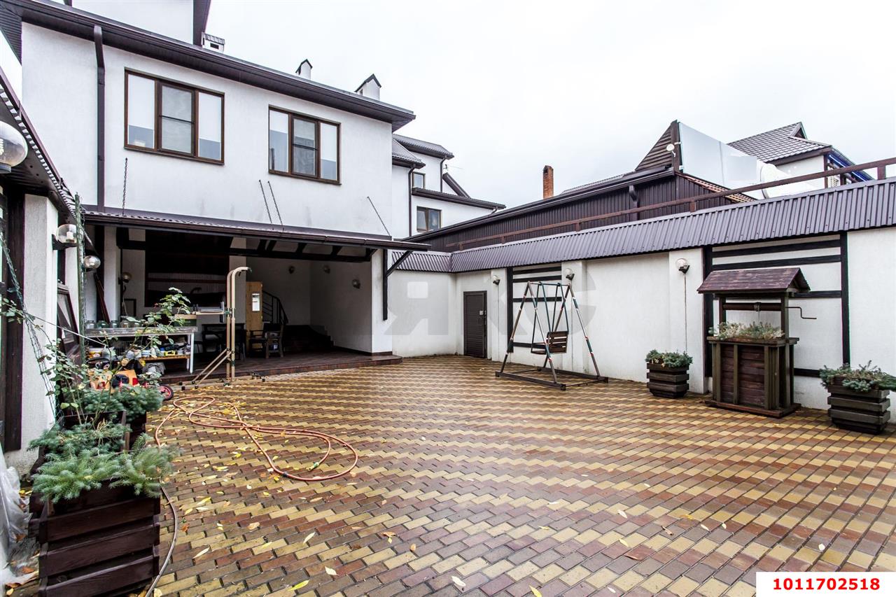 Фото №1: Коммерция 862 м² - Краснодар, Центральный внутригородской округ, мкр. Дубинка, ул. Степана Разина, 55