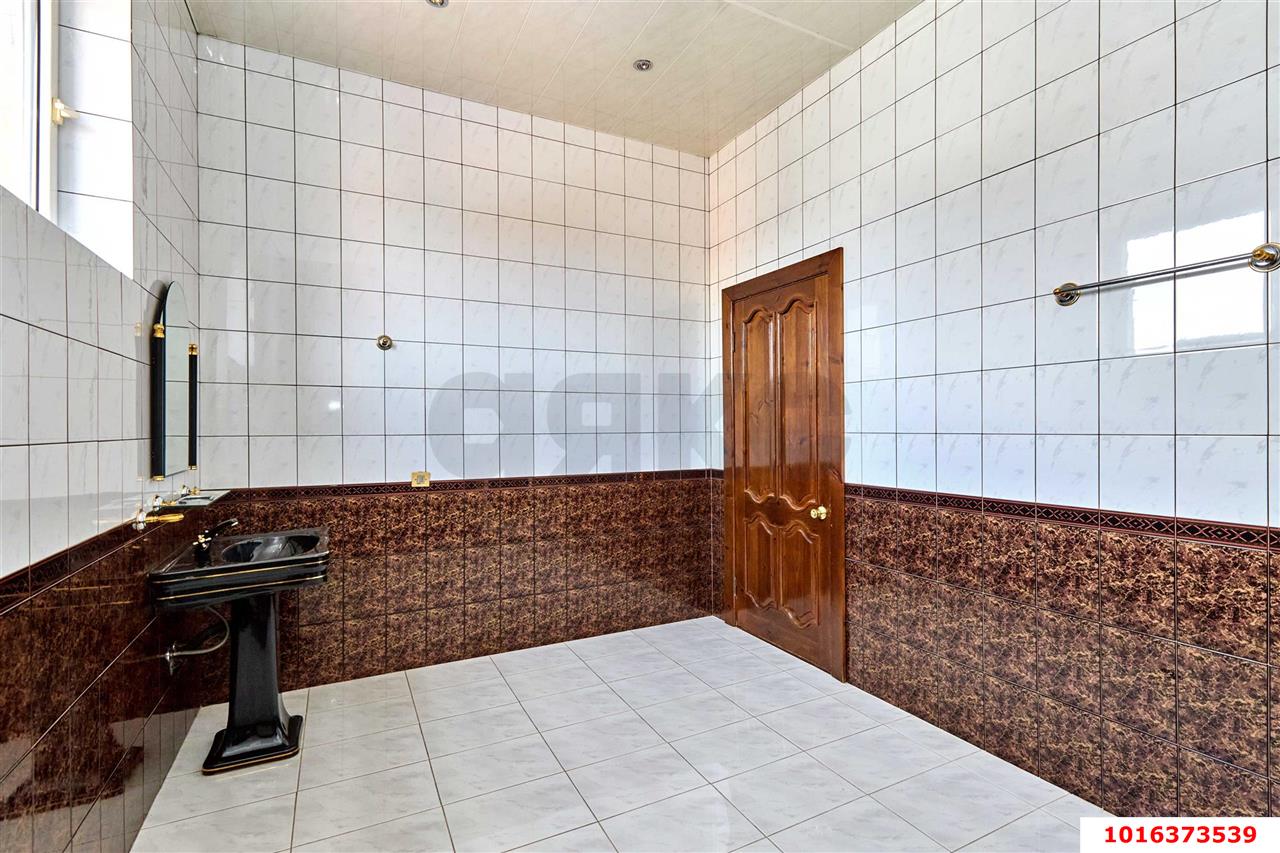 Фото №12: Дом 592 м² + 8.66 сот. - Краснодар, Центральный внутригородской округ, мкр. Табачная Фабрика, ул. Серова, 55