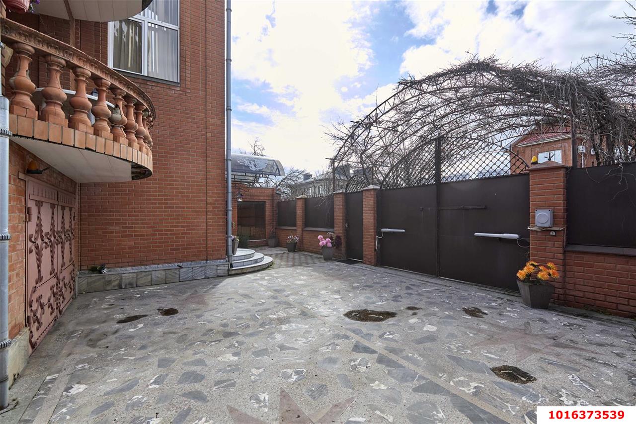 Фото №17: Дом 592 м² + 8.66 сот. - Краснодар, Центральный внутригородской округ, мкр. Табачная Фабрика, ул. Серова, 55