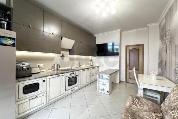 Фото №2: 2-комнатная квартира 82 м² - Краснодар, мкр. жилой комплекс Черёмушки, ул. Кубанская, 45к3