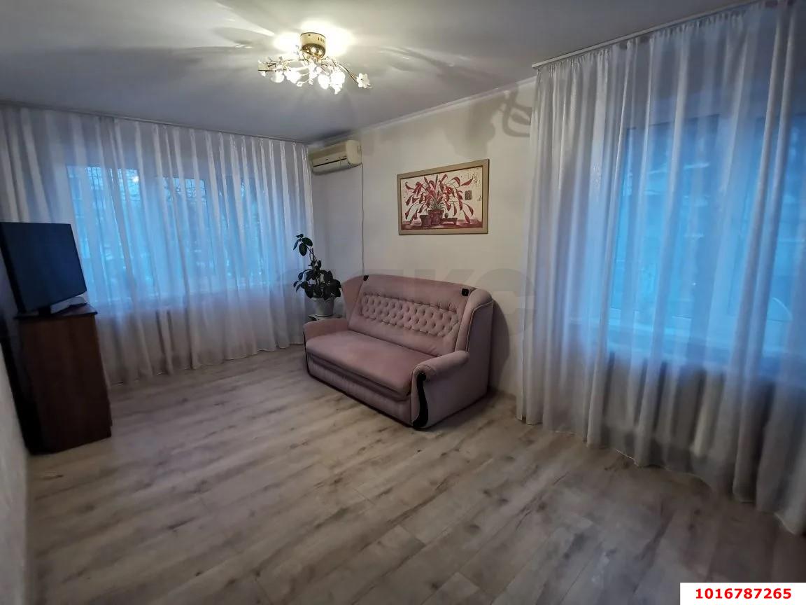 Фото №3: 3-комнатная квартира 60 м² - Краснодар, Центральный внутригородской округ, Западный внутригородской округ, Горгаз, мкр. Центральный, ул. Заводская, 7/2