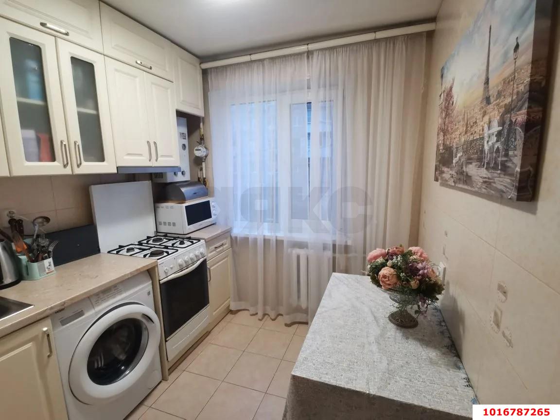 Фото №12: 3-комнатная квартира 60 м² - Краснодар, Центральный внутригородской округ, Западный внутригородской округ, Горгаз, мкр. Центральный, ул. Заводская, 7/2