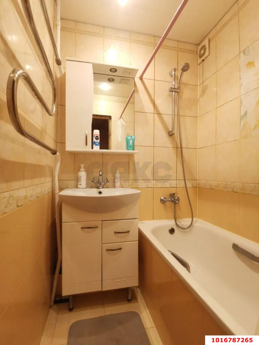 Фото №18: 3-комнатная квартира 60 м² - Краснодар, Центральный внутригородской округ, Западный внутригородской округ, Горгаз, мкр. Центральный, ул. Заводская, 7/2