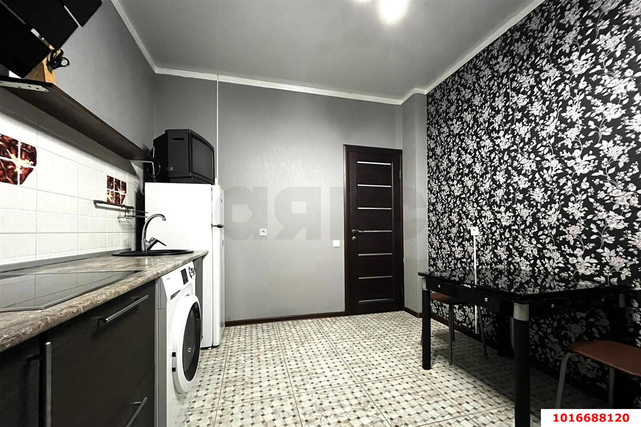 Фото №3: 1-комнатная квартира 40 м² - Краснодар, Юбилейный, мкр. Западный внутригородской округ, пр-кт Чекистов, 42