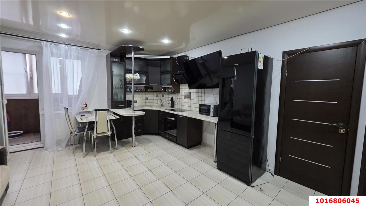 Фото №1: 1-комнатная квартира 55 м² - Краснодар, Прикубанский внутригородской округ, мкр. Музыкальный, ул. Агрохимическая, 117/3