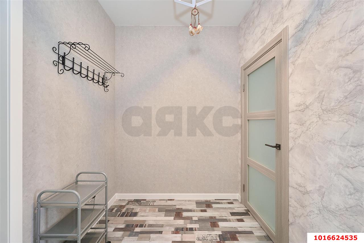 Фото №13: 1-комнатная квартира 56 м² - Краснодар, Центральный внутригородской округ, мкр. Дубинка, ул. Ставропольская, 18