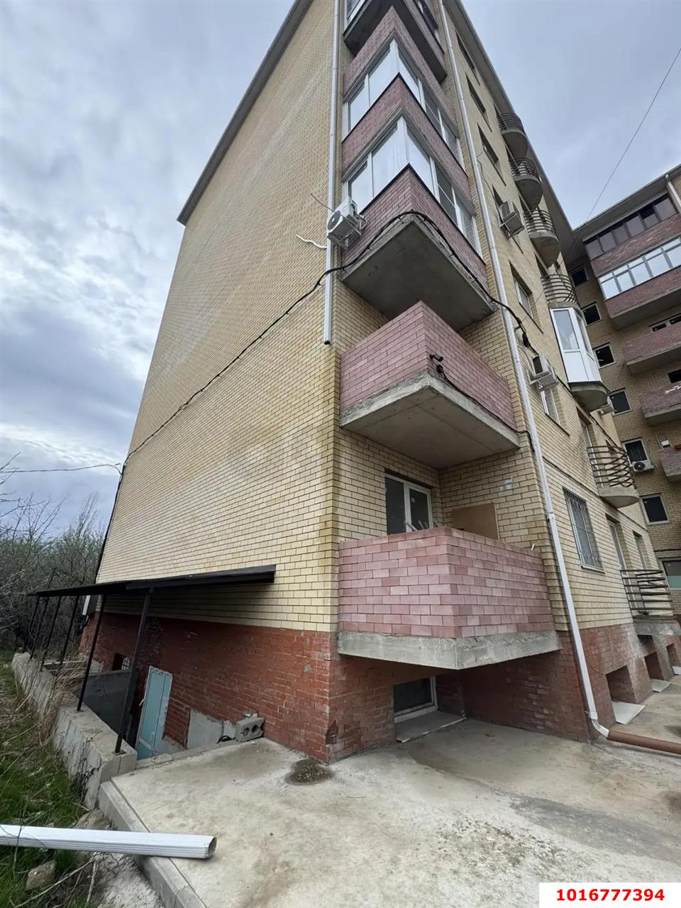 Фото №2: Офисное помещение 71 м² - Российский, Прикубанский внутригородской округ, мкр. жилой комплекс Лучистый, ул. Шевкунова, 5