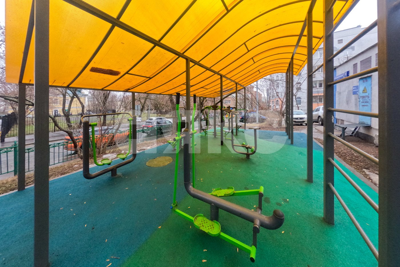 Фото №13: 4-комнатная квартира <span class="whitespace-nowrap">142 м²</span>, <span class="whitespace-nowrap">3/4 эт.</span> - Москва, Центральный административный округ, р. Таганский, пер. 2-й Сыромятнический, 10