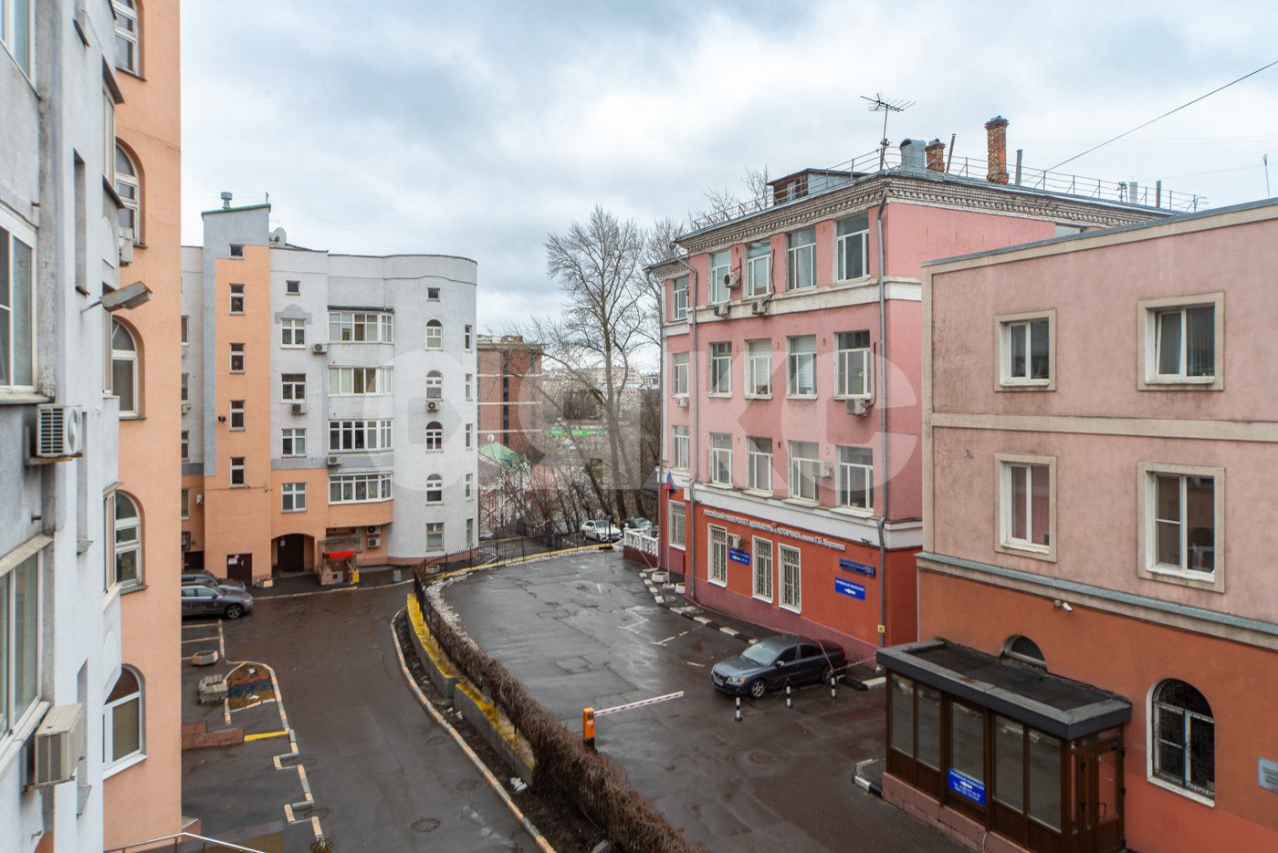 Фото №18: 4-комнатная квартира <span class="whitespace-nowrap">142 м²</span>, <span class="whitespace-nowrap">3/4 эт.</span> - Москва, Центральный административный округ, р. Таганский, пер. 2-й Сыромятнический, 10