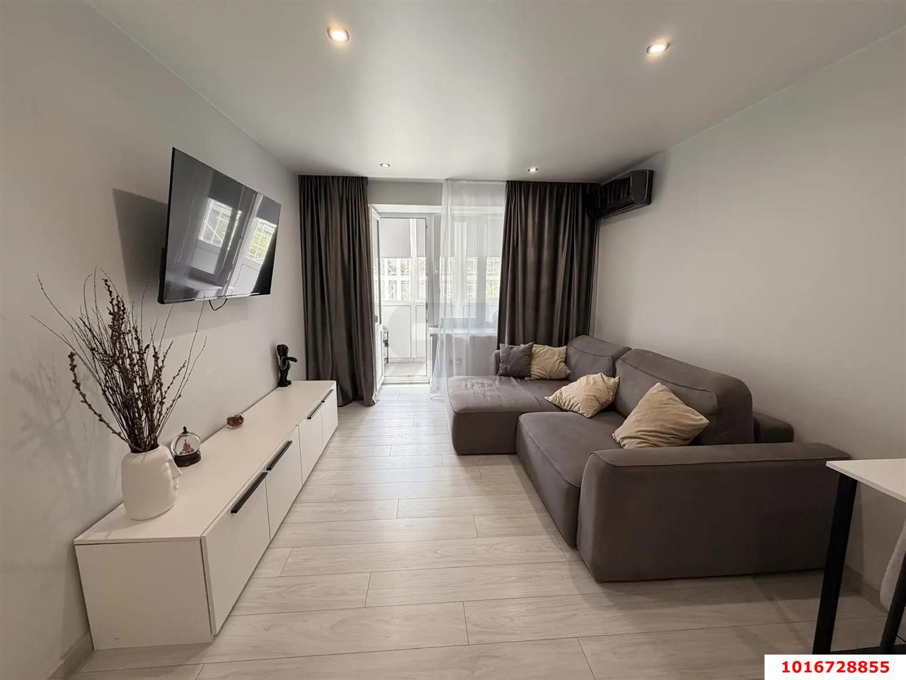 Фото №1: 1-комнатная квартира 32 м² - Краснодар, Прикубанский внутригородской округ, мкр. Фестивальный, ул. Яна Полуяна, 46