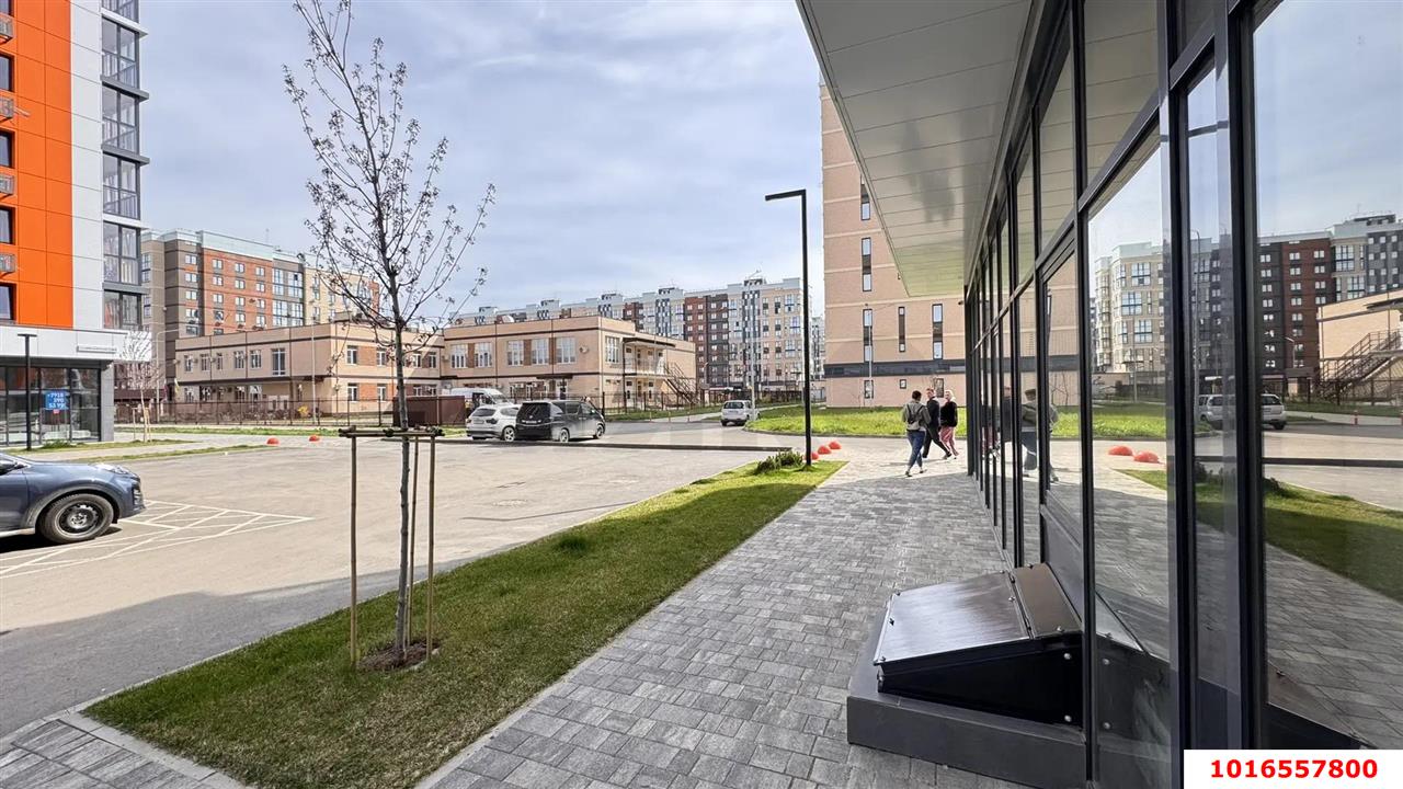 Фото №12: Коммерция 48 м² - Краснодар, Прикубанский внутригородской округ, мкр. жилой комплекс Друзья, ул. имени Генерала Брусилова, 28к4