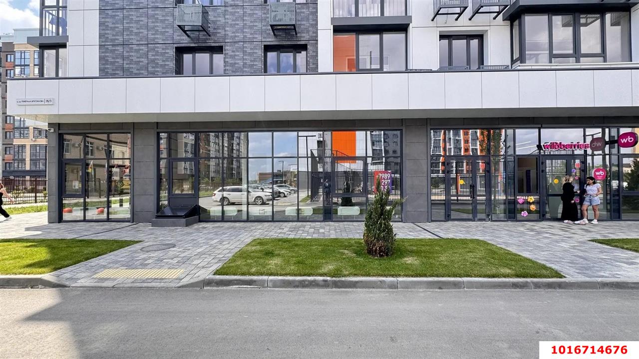 Фото №2: Торговое помещение 45 м² - Краснодар, Прикубанский внутригородской округ, мкр. жилой комплекс Друзья, ул. имени Генерала Брусилова, 28к3