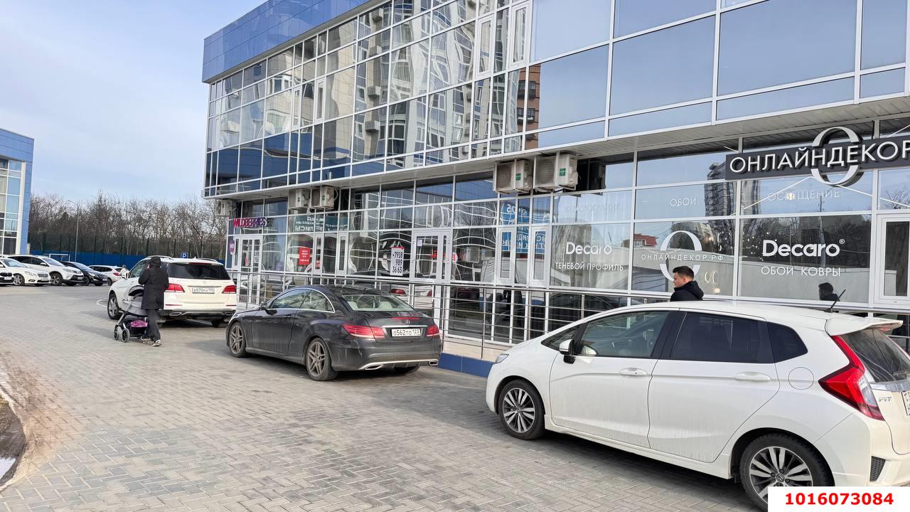 Фото №12: Торговое помещение 139 м² - Краснодар, мкр. Западный внутригородской округ, ул. Шоссе Нефтяников, 18