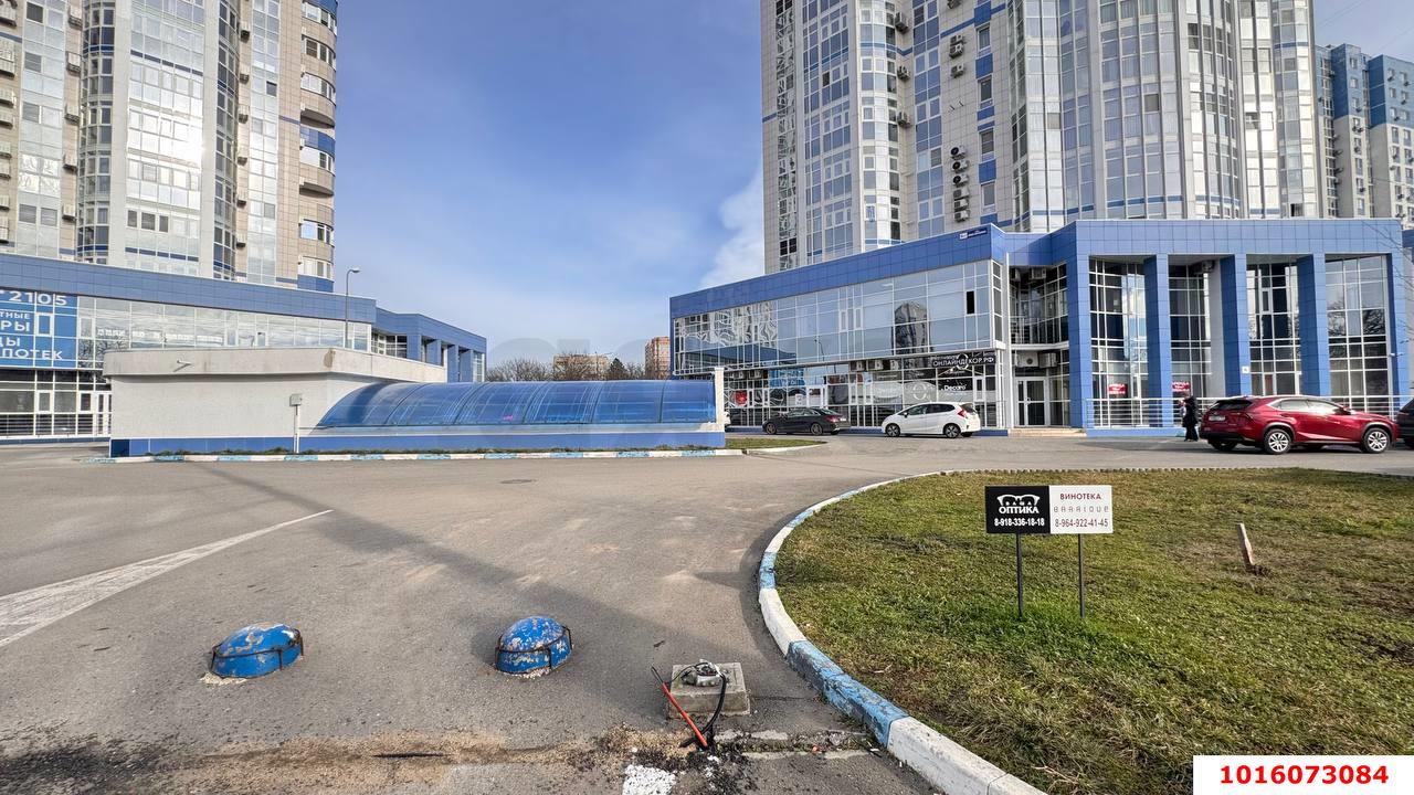 Фото №2: Торговое помещение 139 м² - Краснодар, мкр. Западный внутригородской округ, ул. Шоссе Нефтяников, 18