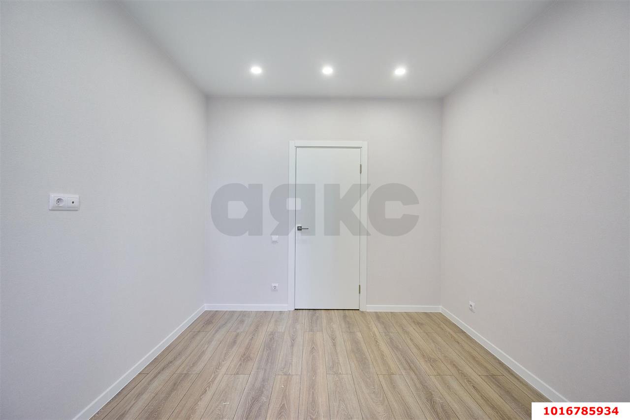 Фото №10: 2-комнатная квартира 63 м² - Краснодар, Карасунский внутригородской округ, Камвольно-суконный Комбинат, мкр. ЖК Урал, ул. Уральская, 87/7