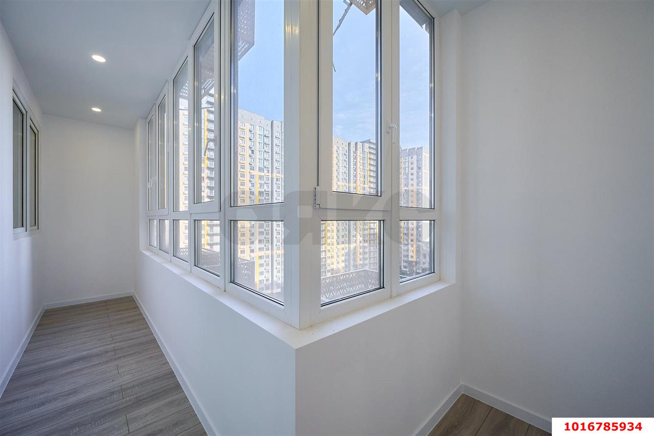 Фото №13: 2-комнатная квартира 63 м² - Краснодар, Карасунский внутригородской округ, Камвольно-суконный Комбинат, мкр. ЖК Урал, ул. Уральская, 87/7