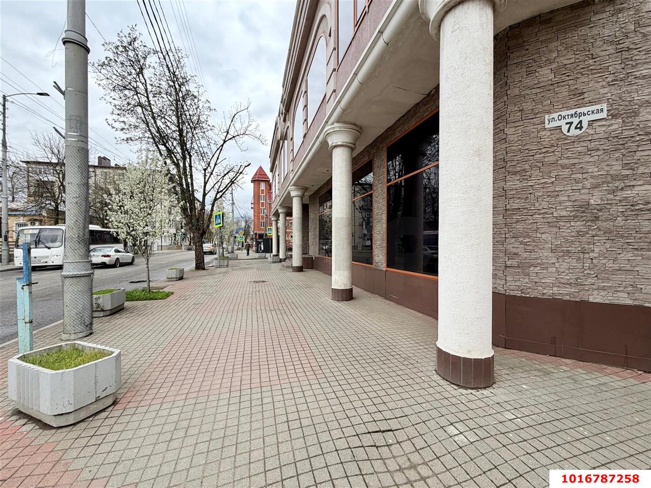 Фото №4: Офисное помещение 1022 м² - Краснодар, ул. Гимназическая, 30