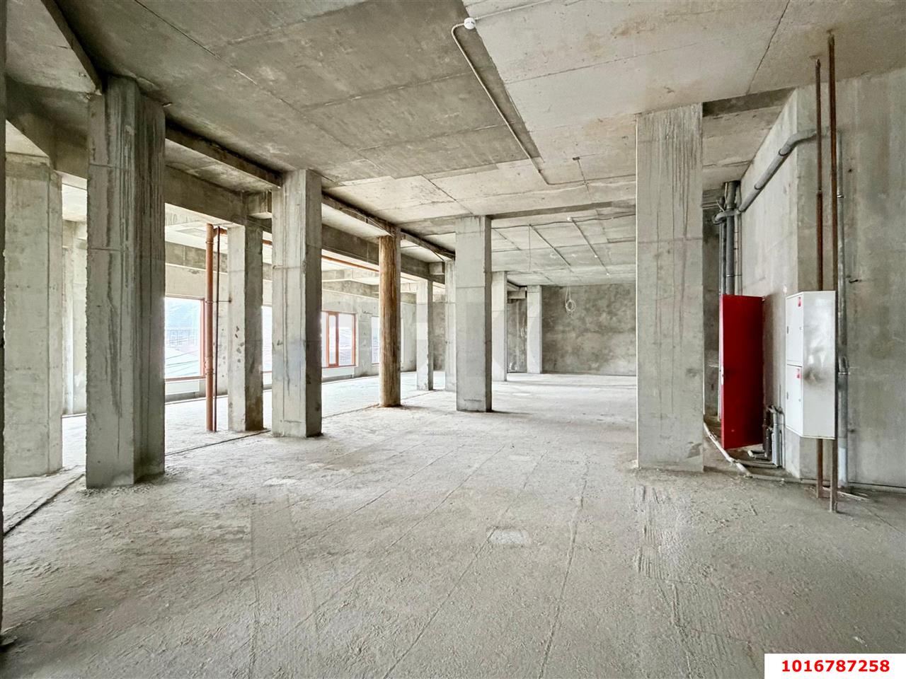 Фото №1: Офисное помещение 1022 м² - Краснодар, ул. Гимназическая, 30