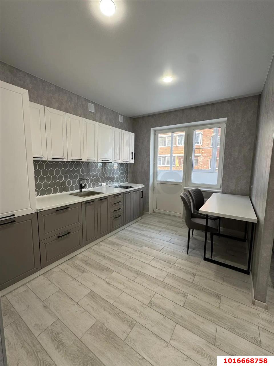 Фото №3: Студия 28 м² - Новая Адыгея, мкр. жилой комплекс Мега, ул. Бжегокайская, 90/3к2