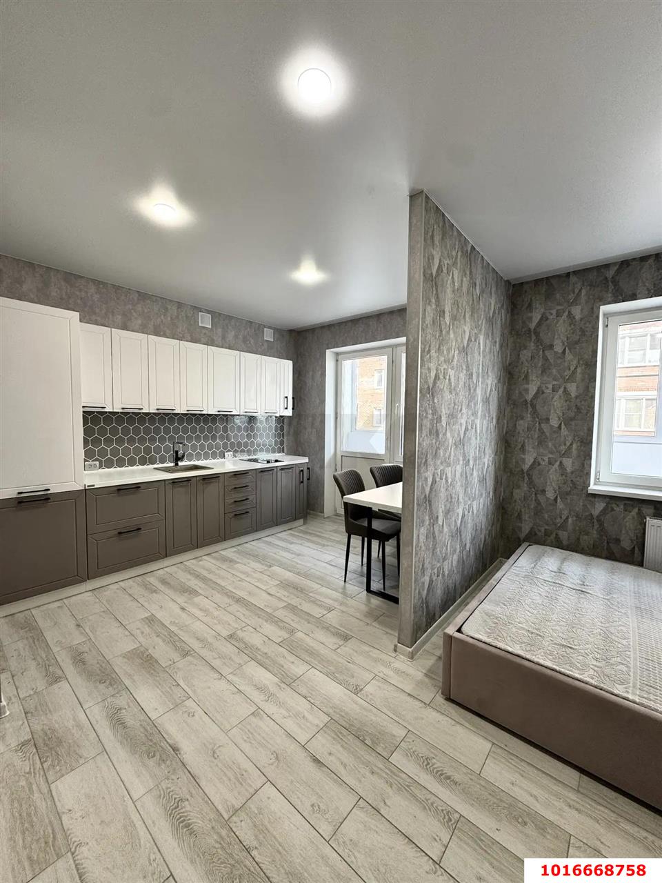 Фото №2: Студия 28 м² - Новая Адыгея, мкр. жилой комплекс Мега, ул. Бжегокайская, 90/3к2