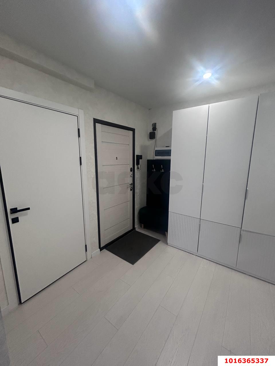 Фото №5: 3-комнатная квартира 71 м² - Краснодар, Западный внутригородской округ, мкр. Юбилейный, ул. Рождественская набережная, 11