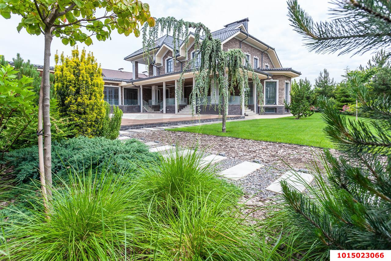 Фото №2: Дом 800 м² + 15.29 сот. - Краснодар, Прикубанский внутригородской округ, мкр. Немецкая Деревня, ул. Берлинская, 18