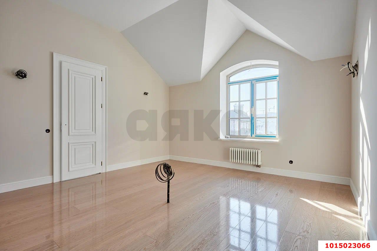 Фото №19: Дом 800 м² + 15.29 сот. - Краснодар, Прикубанский внутригородской округ, мкр. Немецкая Деревня, ул. Берлинская, 18