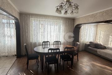 Фото №1: 4-комнатная квартира 139 м² - Воскресенск, мкр. Центральный, ул. Октябрьская, 11