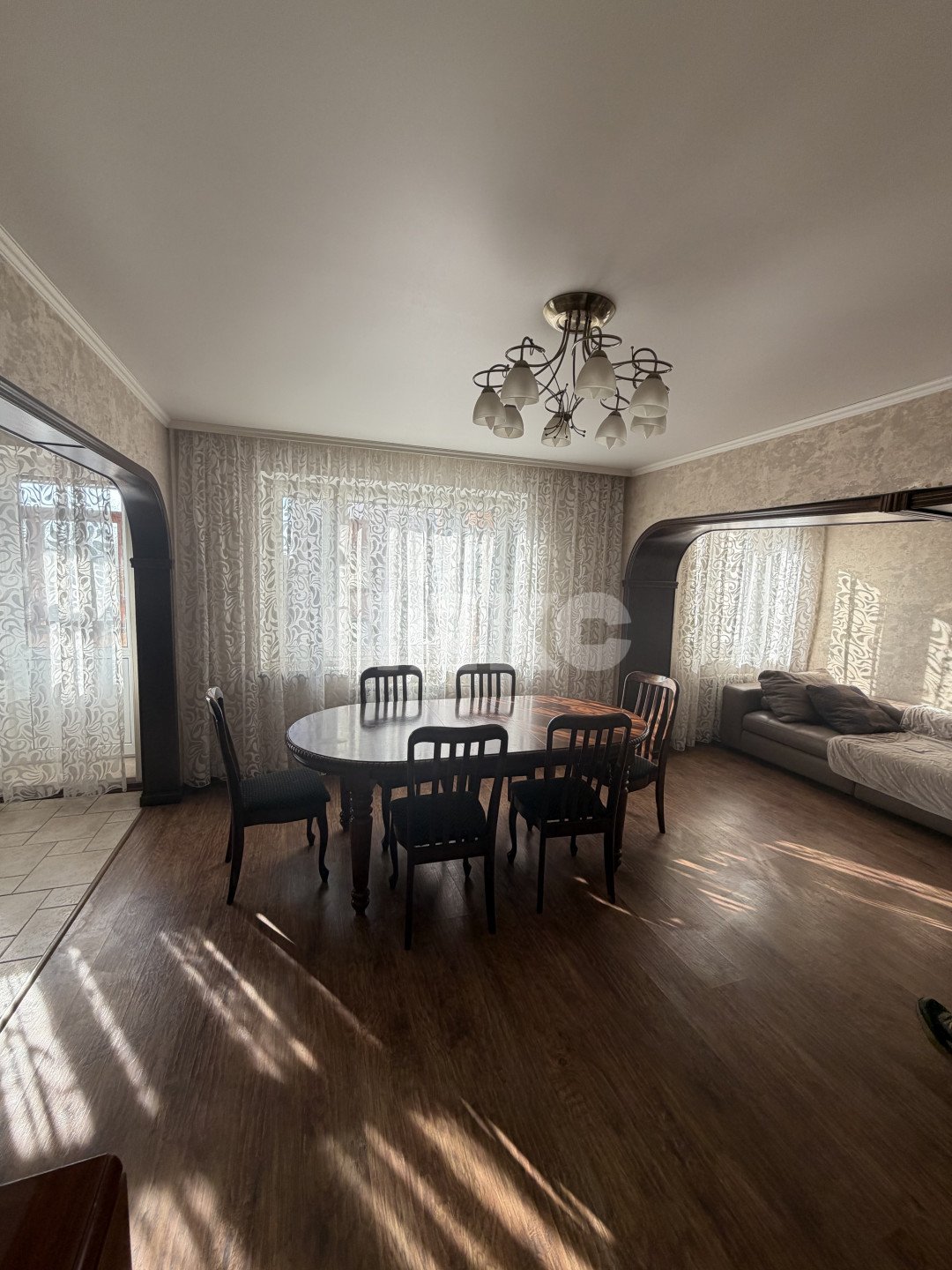 Фото №1: 4-комнатная квартира 139 м² - Воскресенск, мкр. Центральный, ул. Октябрьская, 11