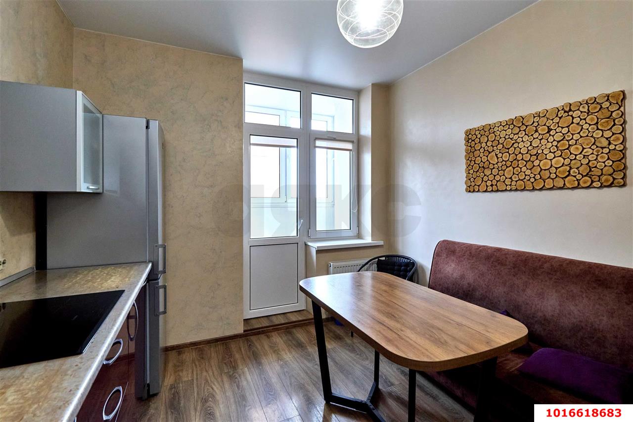 Фото №6: 2-комнатная квартира 60 м² - Краснодар, 4-й квартал, Прикубанский внутригородской округ, мкр. Губернский, ул. имени Героя Николая Шевелёва, 5